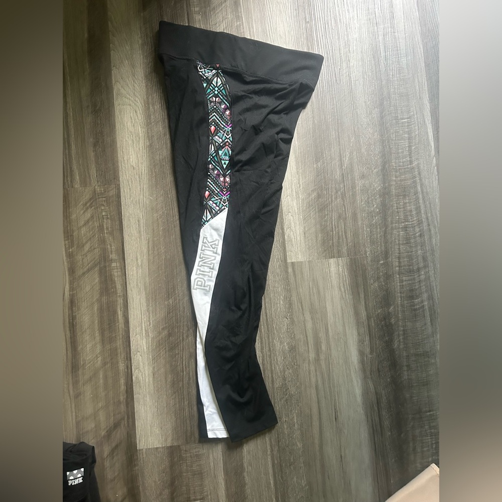 Victoria’s Secret ultimate leggings